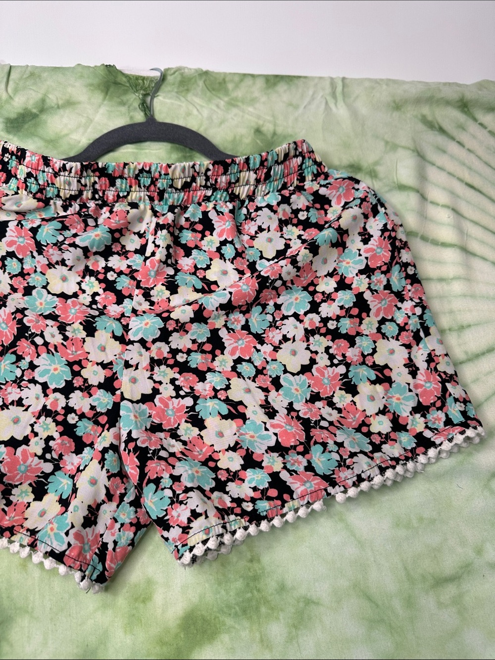 Faded Glory Girls XL 14-16 Floral Pull-On Shorts Pom-Pom Trim - Picture 12 of 12